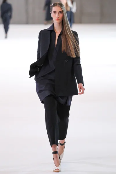 Look 19